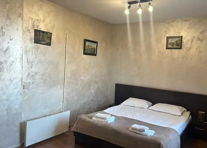 Eleonor Mountain بانسكو